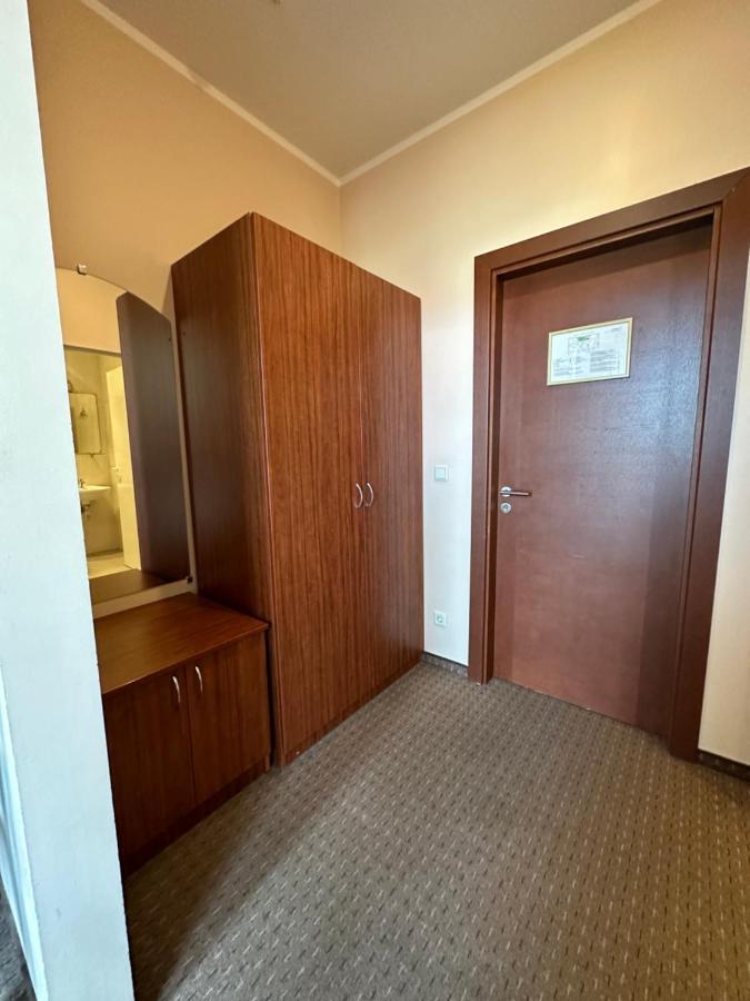 Riga Unimars Hotel מראה חיצוני תמונה