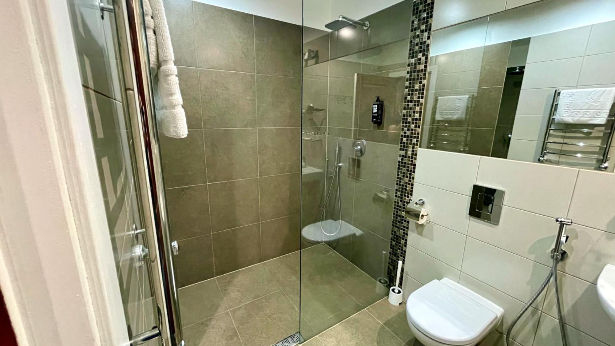 Riga Unimars Hotel מראה חיצוני תמונה