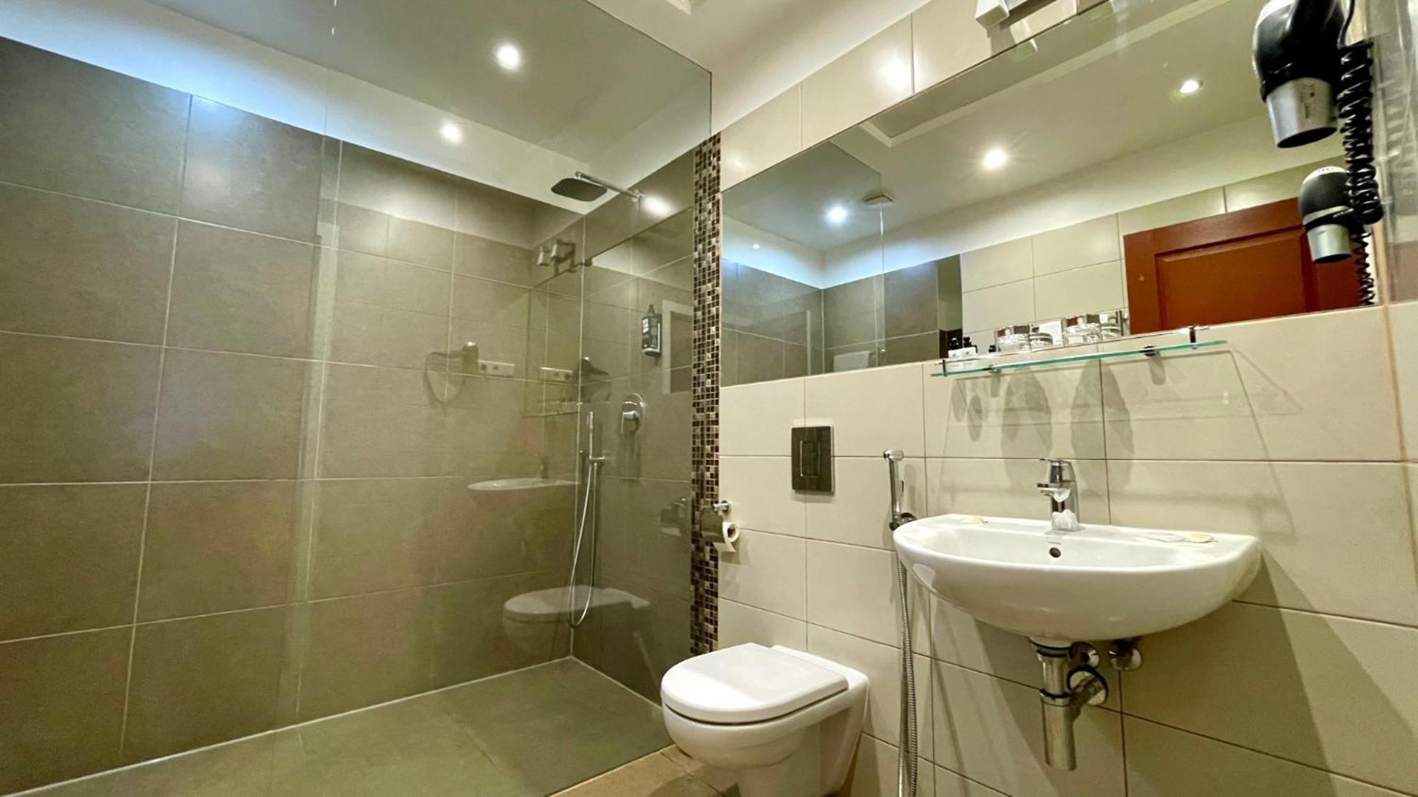 Riga Unimars Hotel מראה חיצוני תמונה