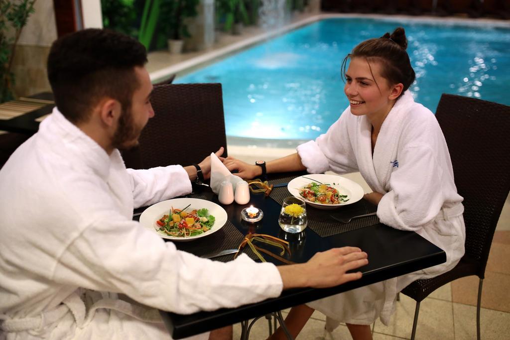 Riga Unimars Hotel מראה חיצוני תמונה